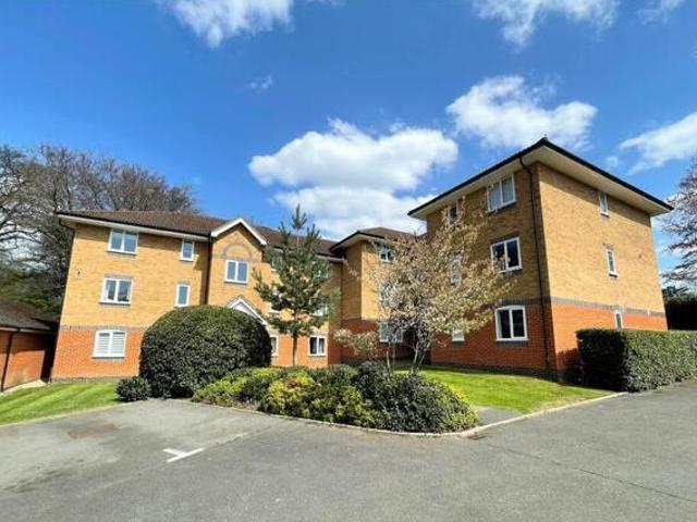 House for sale in Crowthorne, Bracknell Forest