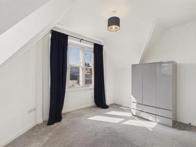 Apartment for sale in Newbottle, Sunniside