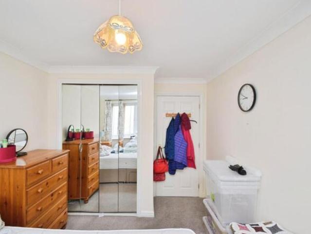 Apartment for sale in Gorseinon, Wales