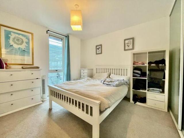 Apartment for sale in Milton Keynes