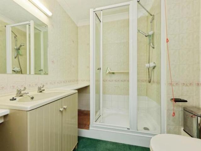 Apartment for sale in The Bridge, Kent