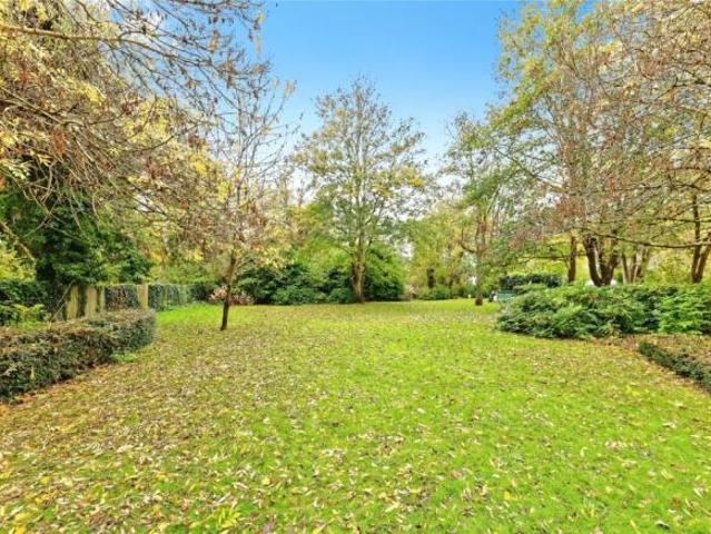 Apartment for sale in The Bridge, Kent