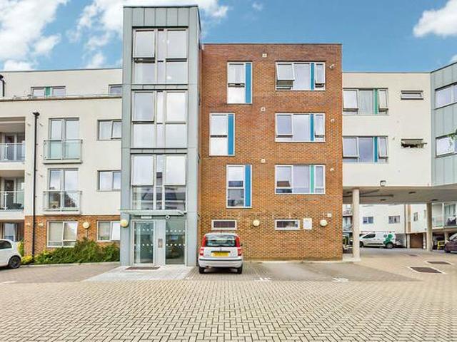 House for rent in West Sussex