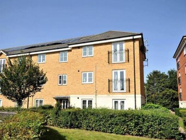 House for sale in Kingswood, North Watford