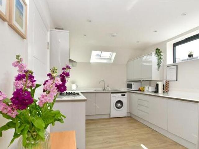 House for sale in Pachesham Park, Surrey