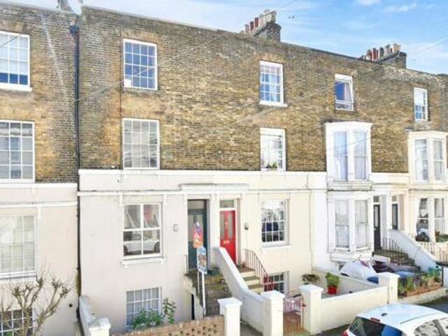 House for sale in Clarendon, Ash