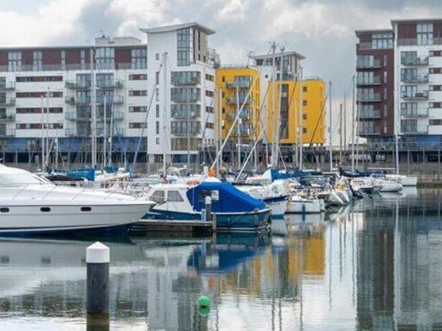 House for sale in Sovereign Harbour, Eastbourne
