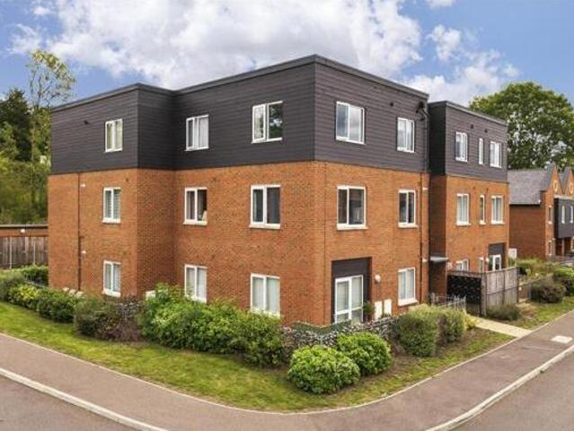 House for sale in The Butts, Kent