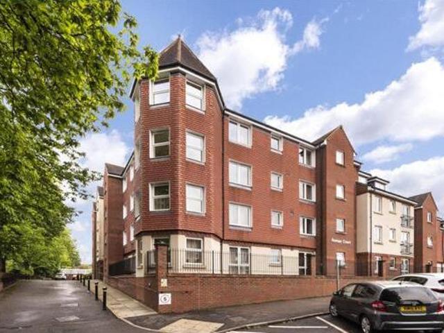 House for sale in The Butts, Kent