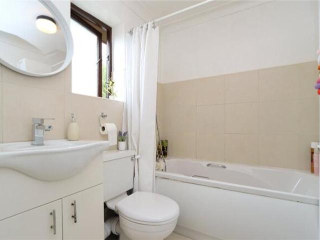 Apartment for sale in City of Milton Keynes, England