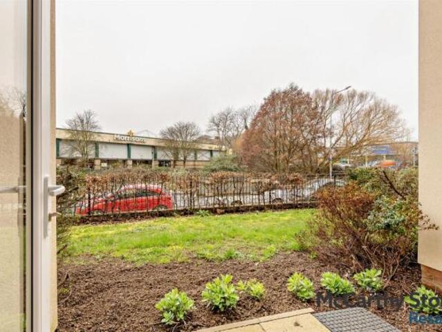 Apartment for sale in Ash, Kent