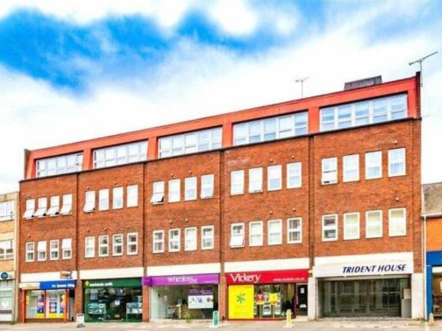 House for sale in Farnborough, Rushmoor