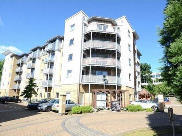 House for sale in Farnborough, Rushmoor