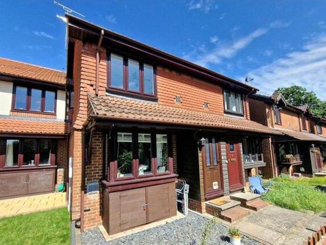 House for sale in Farnborough, Hampshire