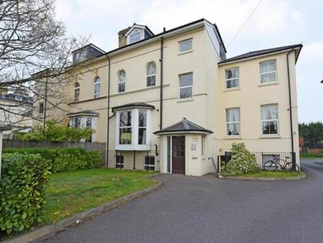 House for sale in Farnborough, Hampshire