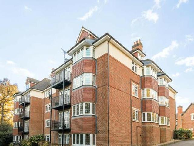 House for sale in Farnborough, Hampshire