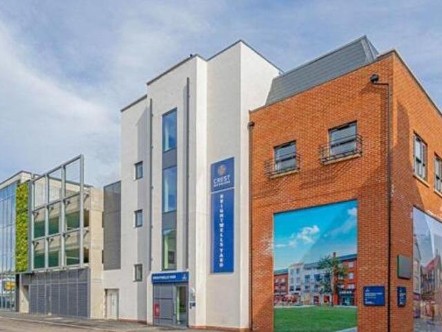 House for sale in Fole, Surrey