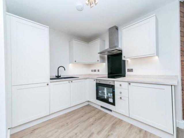 Apartment for sale in Huddersfield, West Yorkshire
