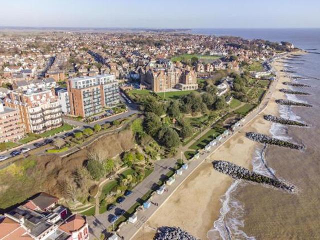 House for sale in Felixstowe, Suffolk