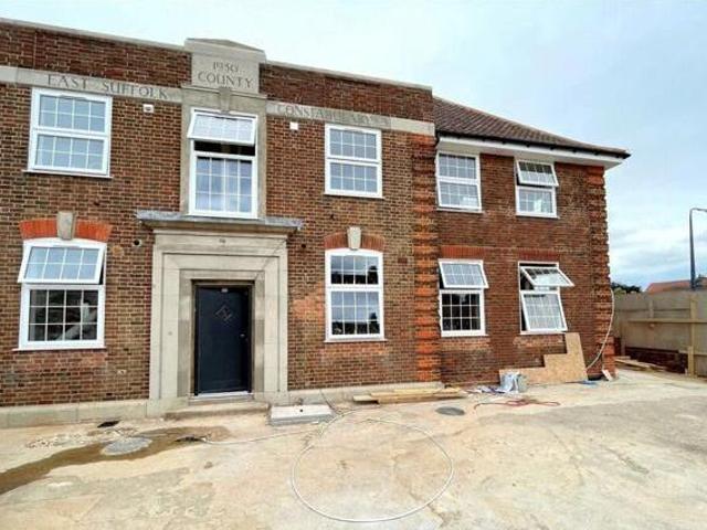 House for sale in Felixstowe, Suffolk