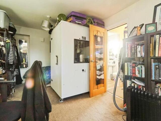 Apartment for sale in Farsley, West Yorkshire