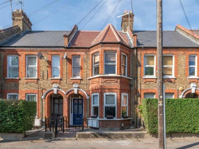 Apartment for sale in Walthamstow
