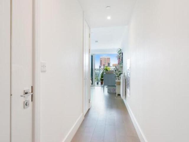 Apartment for sale in Woolwich, Greater London