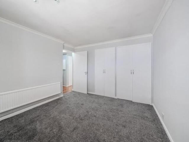 Apartment for sale in Slough