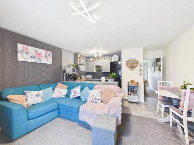 Apartment for sale in Gloucester, Gloucestershire