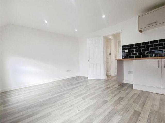 Apartment for sale in Reading West, Reading