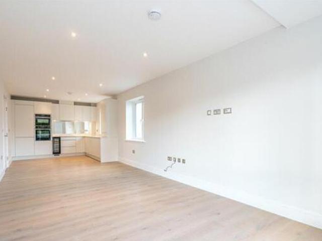House for sale in Gerrards Cross, Denham