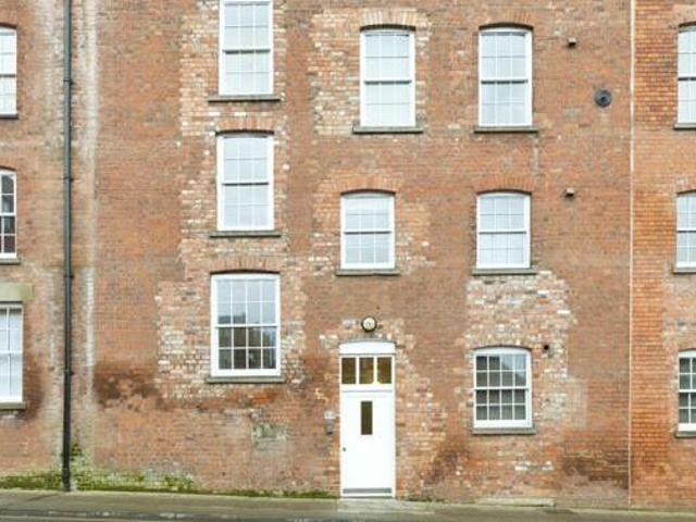 House for sale in Gloucester, Gloucestershire