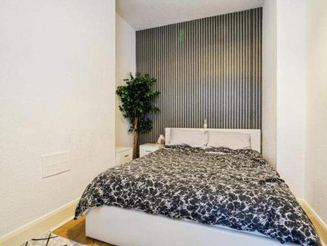 Apartment for sale in Acol, Kent