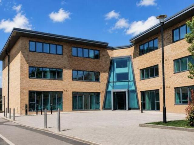 Apartment for sale in Westborough, Surrey