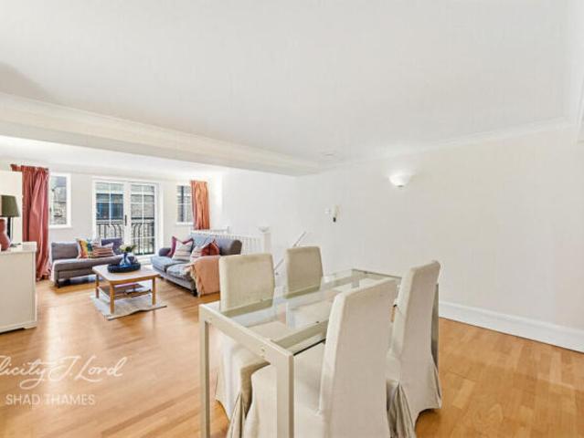 Apartment for sale in London Borough of Southwark, Greater London