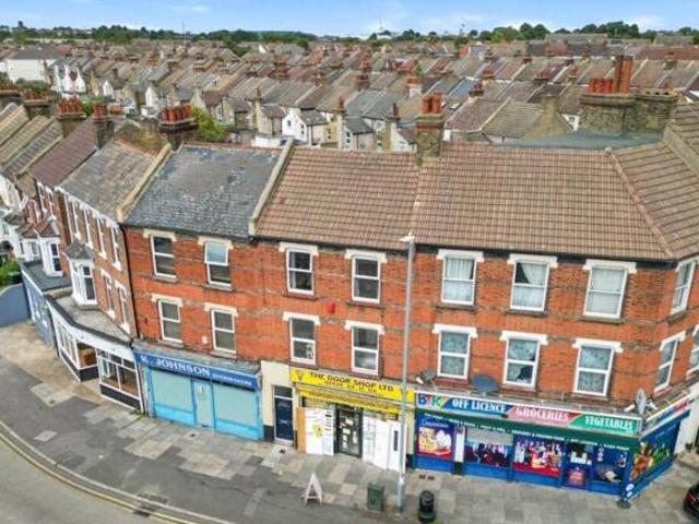 House for sale in Kings Farm, Hamerton