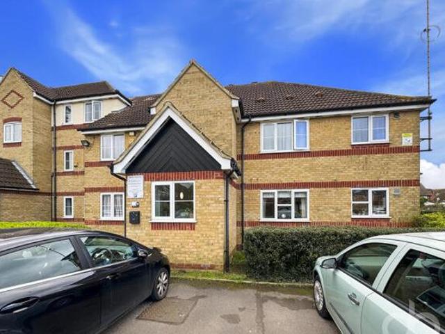 House for sale in Badgers Dene, Grays