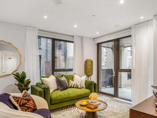 House for sale in Lyons, Greater London