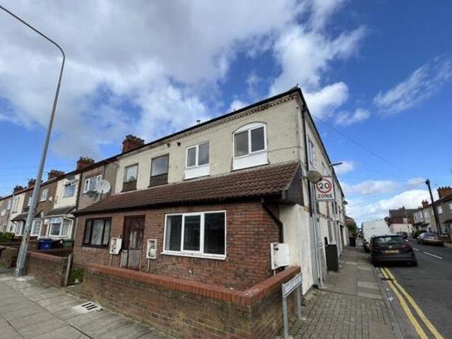 House for sale in Grimsby, North East Lincolnshire