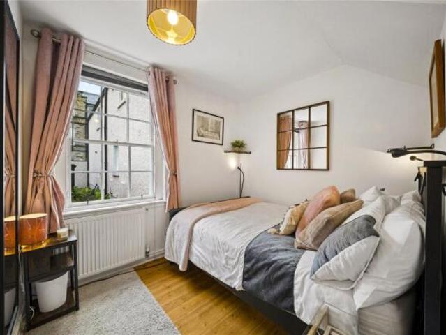 Apartment for sale in Southside, Scotland