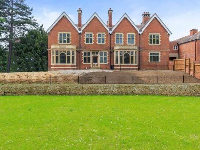 House for sale in Kettering