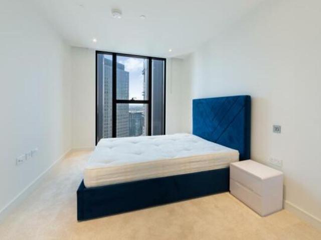 Apartment for sale in Isle Of Dogs, Greater London