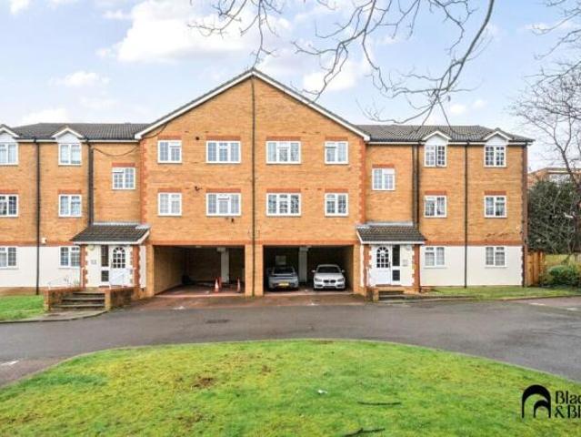Apartment for sale in Beckenham, Greater London
