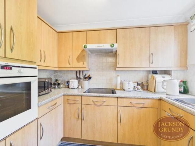 Apartment for sale in Northampton, Northamptonshire