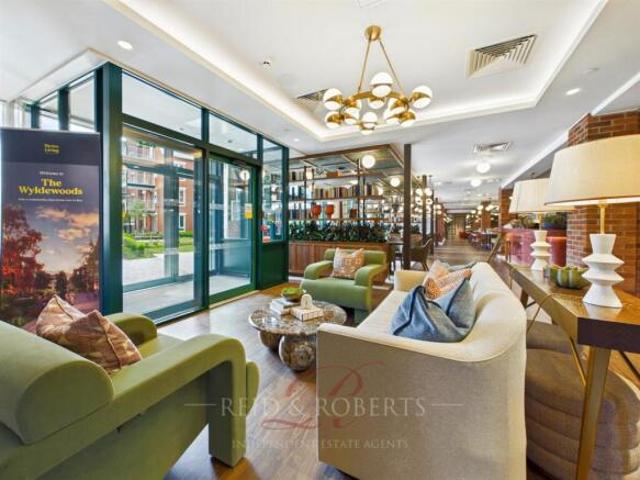Apartment for sale in Great Boughton, Cheshire