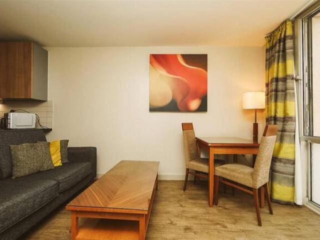 Apartment for sale in Calderstones