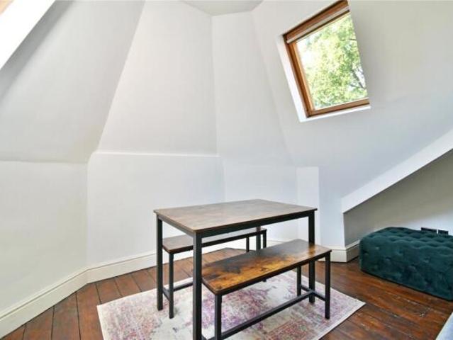 Apartment for sale in Heaton Moor, Greater Manchester