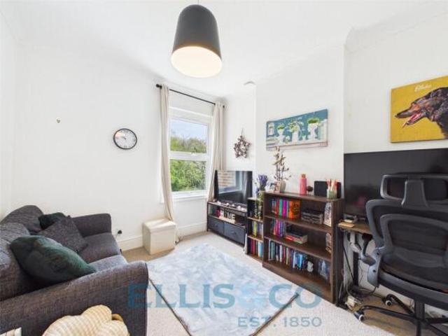 Apartment for sale in Brook Street, Bourne Vale