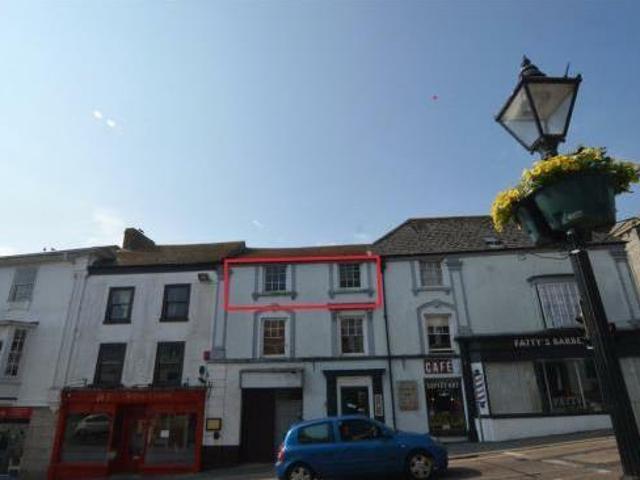 House for sale in Helston, Cornwall