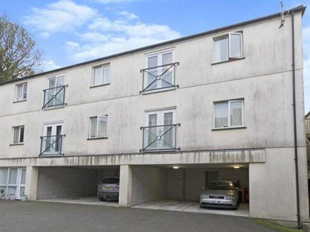 House for sale in Helston, Cornwall